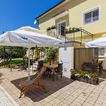 Nino-1 By Interhome * Poreč
