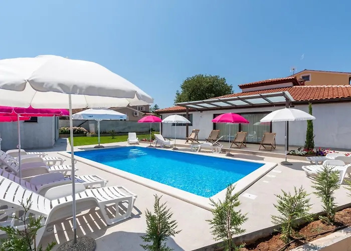 Nino-1 By Interhome Πόρετς